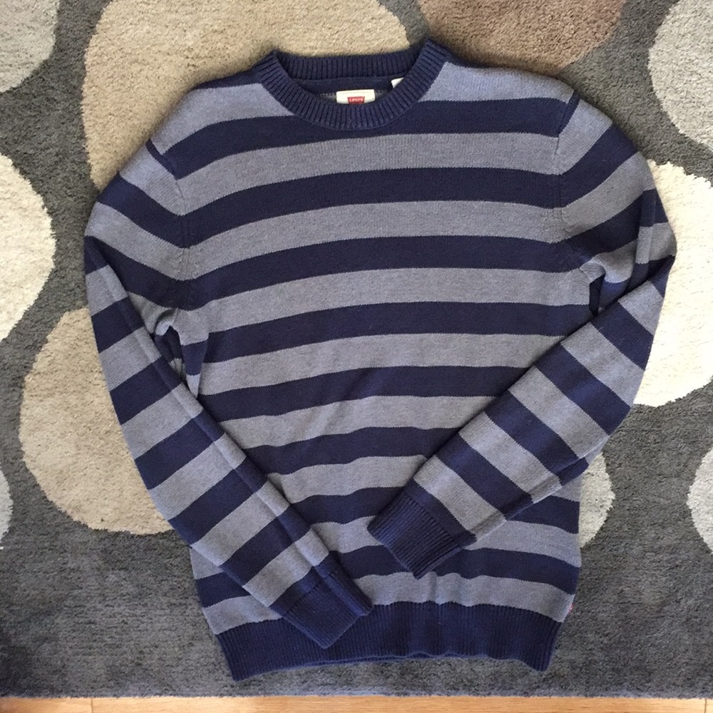 Men’s Large sweater Levi’s